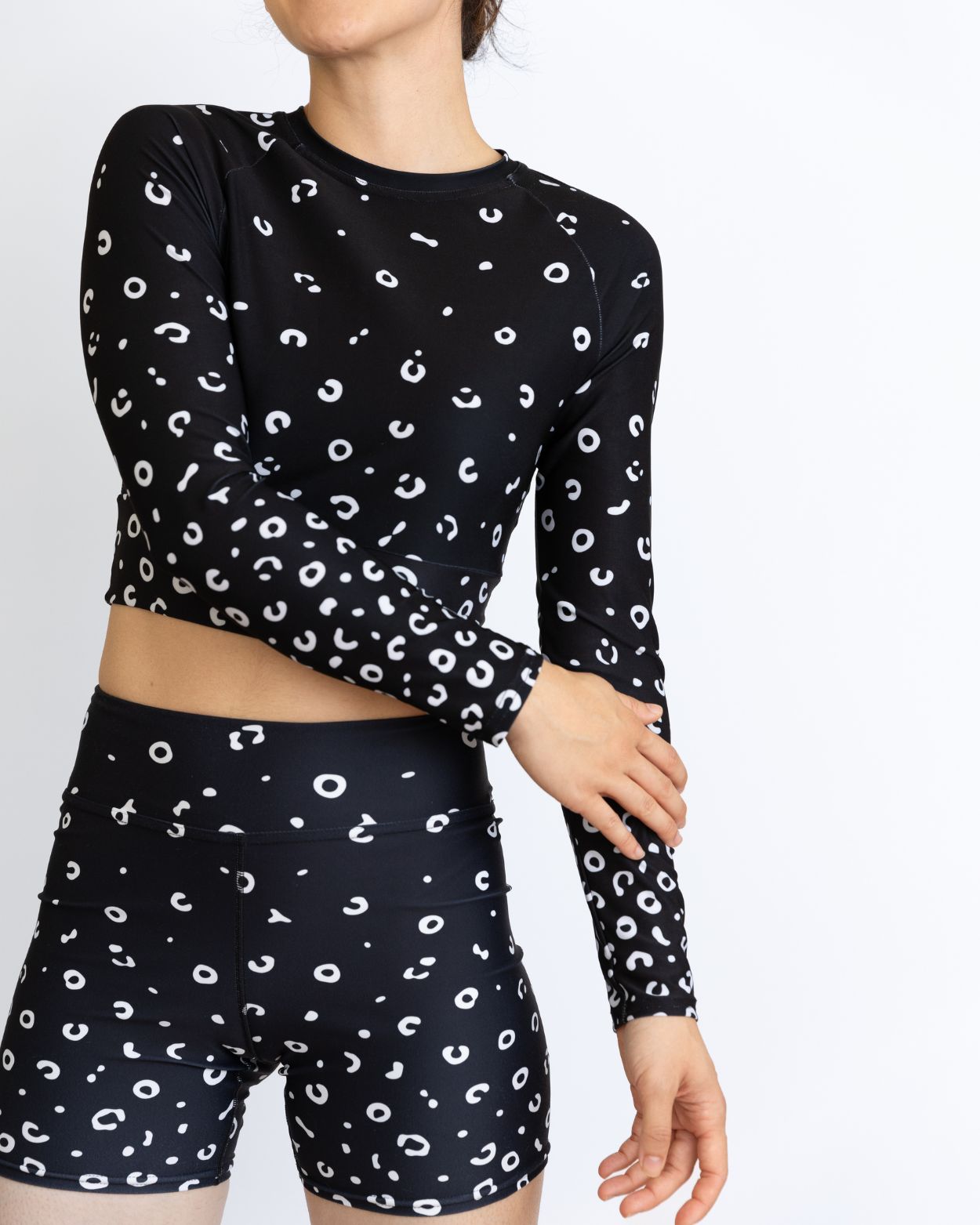 spotted eagle ray cropped rash guard