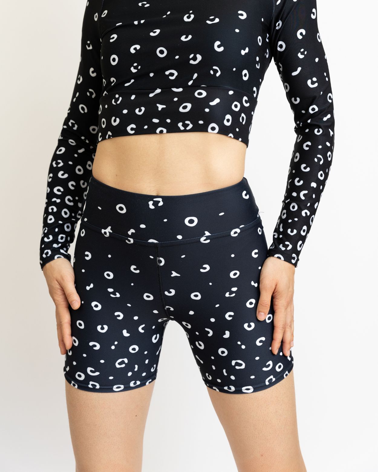 spotted eagle ray dive shorts