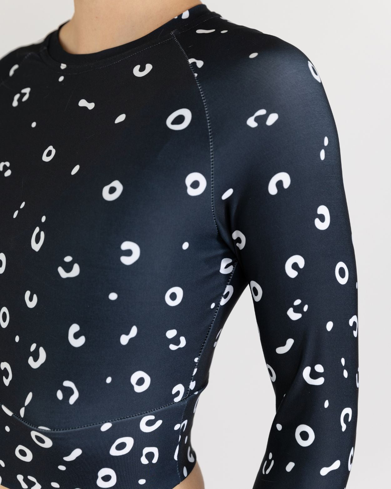 spotted eagle ray cropped rash guard