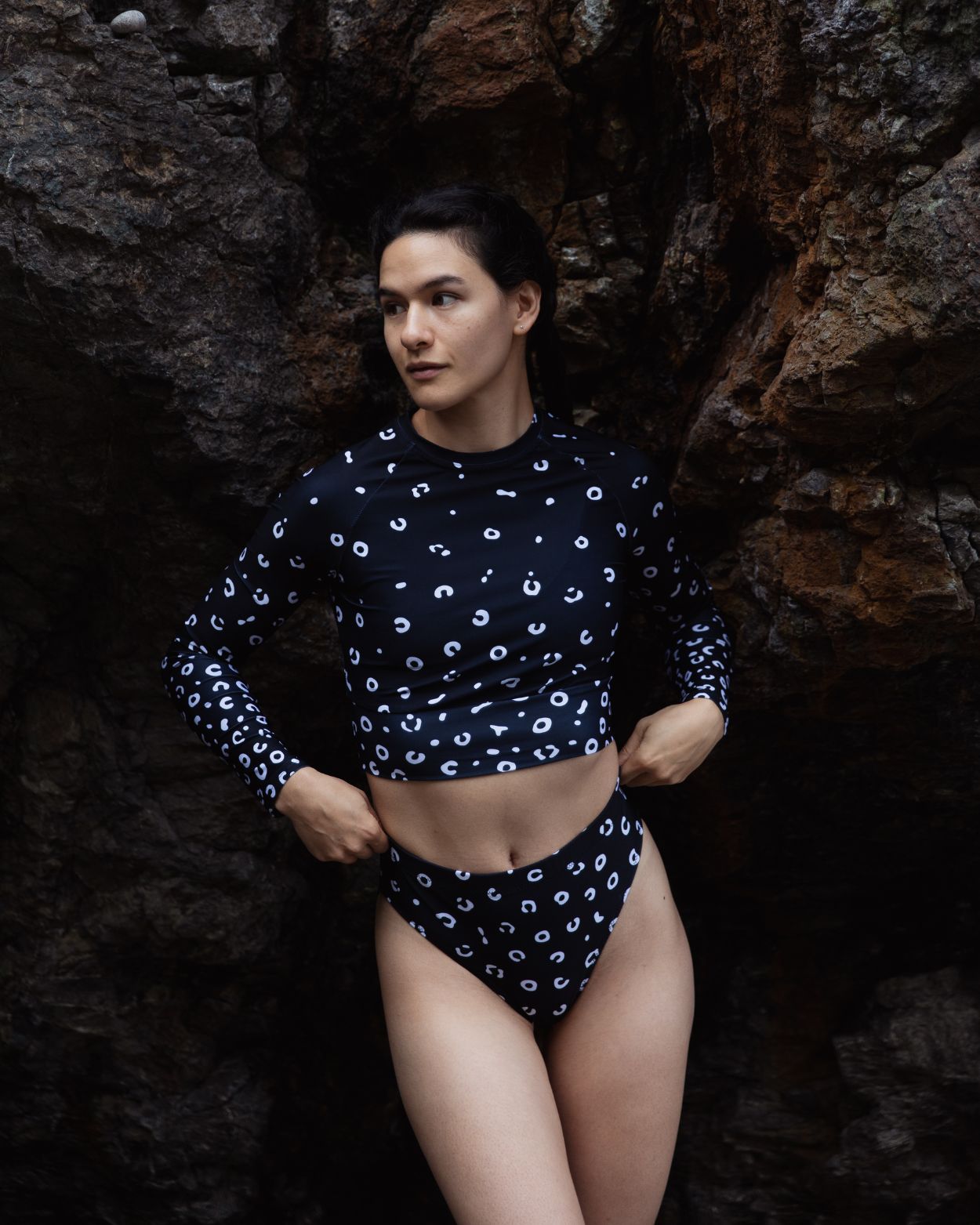 spotted eagle ray cropped rash guard